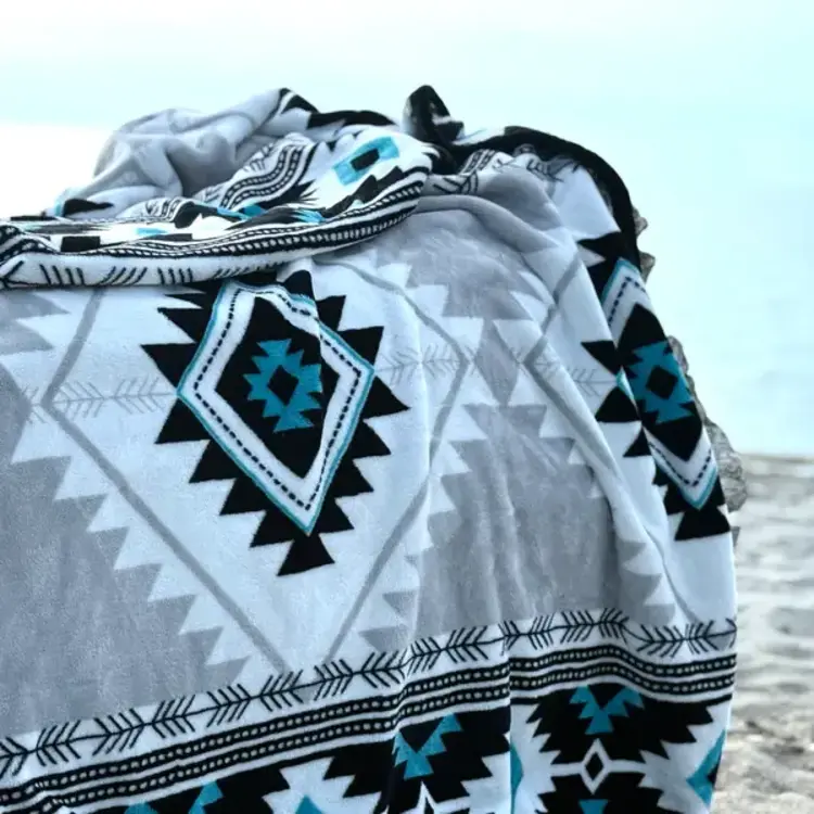 SABE Western White Polar Fleece Blanket 60 x 80