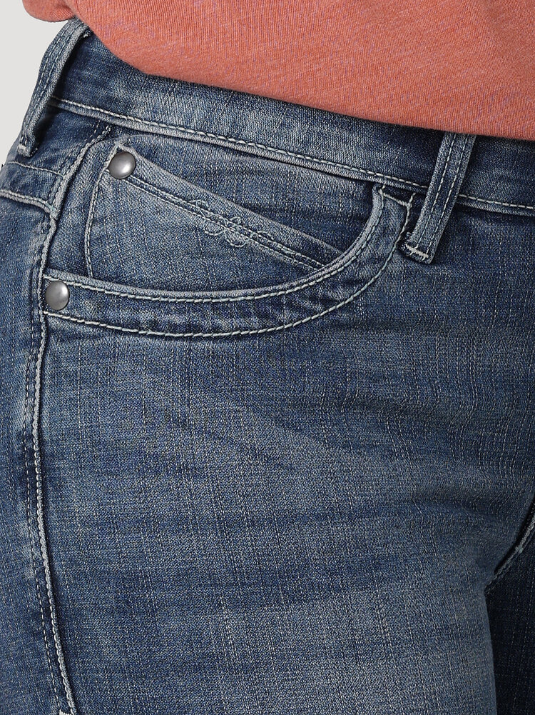 Wrangler Ultimate Riding Willow Mid Rise Bootcut Davis