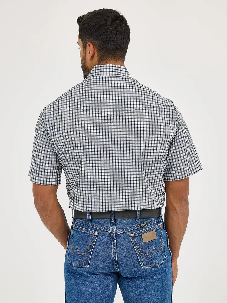 Wrangler Wrinkle Resist Snap Blue Plaid