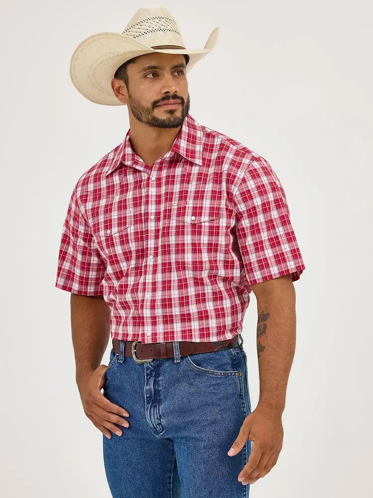 Wrangler Wrinkle Resist Snap Plaid Candy Apple
