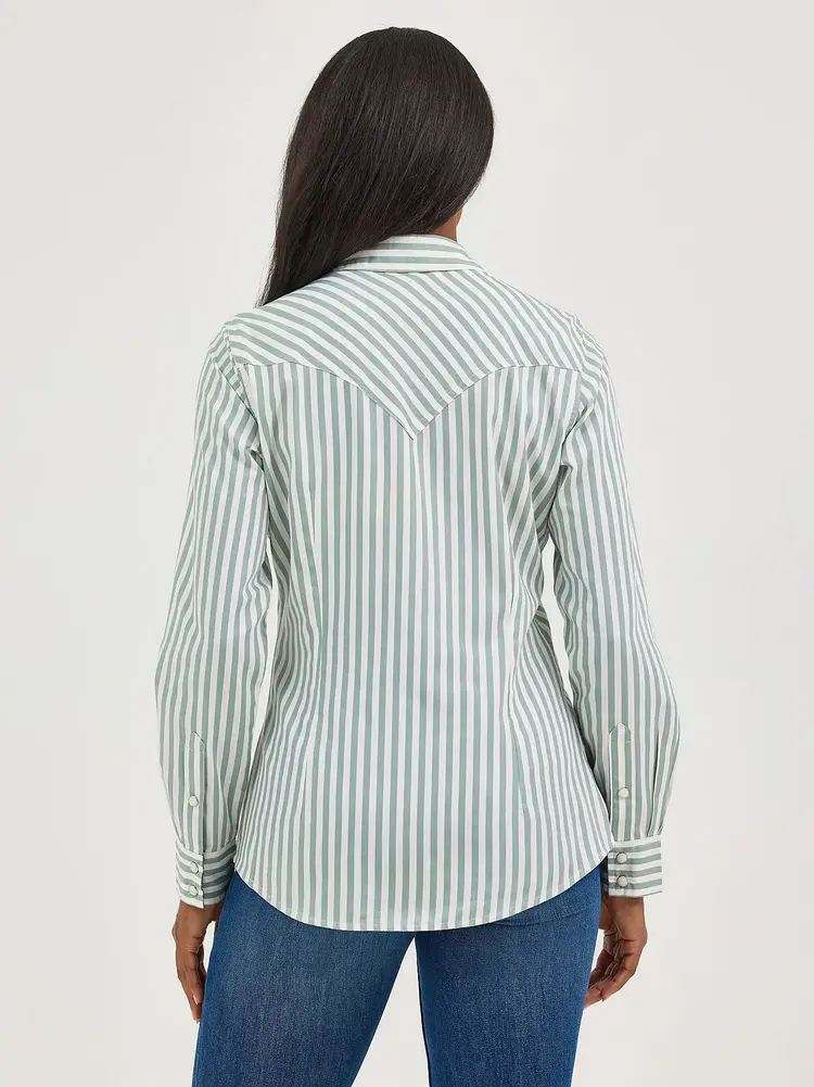 Wrangler Retro Slim Fit Sage Stripe Snap