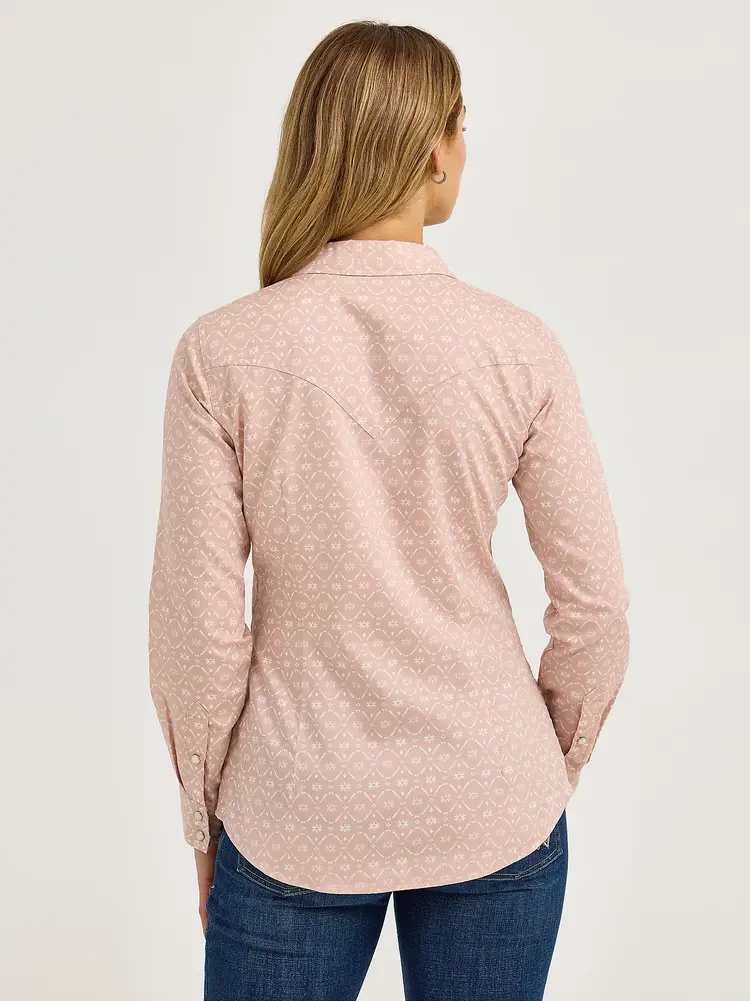 Wrangler Retro Slim Fit Blush Pink Snap