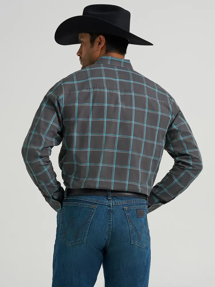 Wrangler Cody Johnson Button Down Shadow Blue