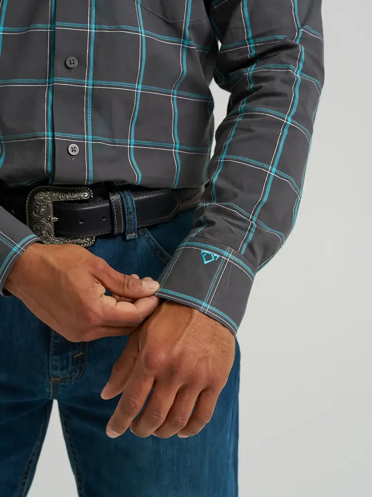 Wrangler Cody Johnson Button Down Shadow Blue