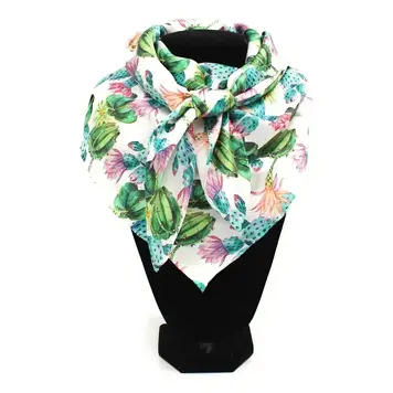 M&F Western Products White Cactus Wild Rag | 33"