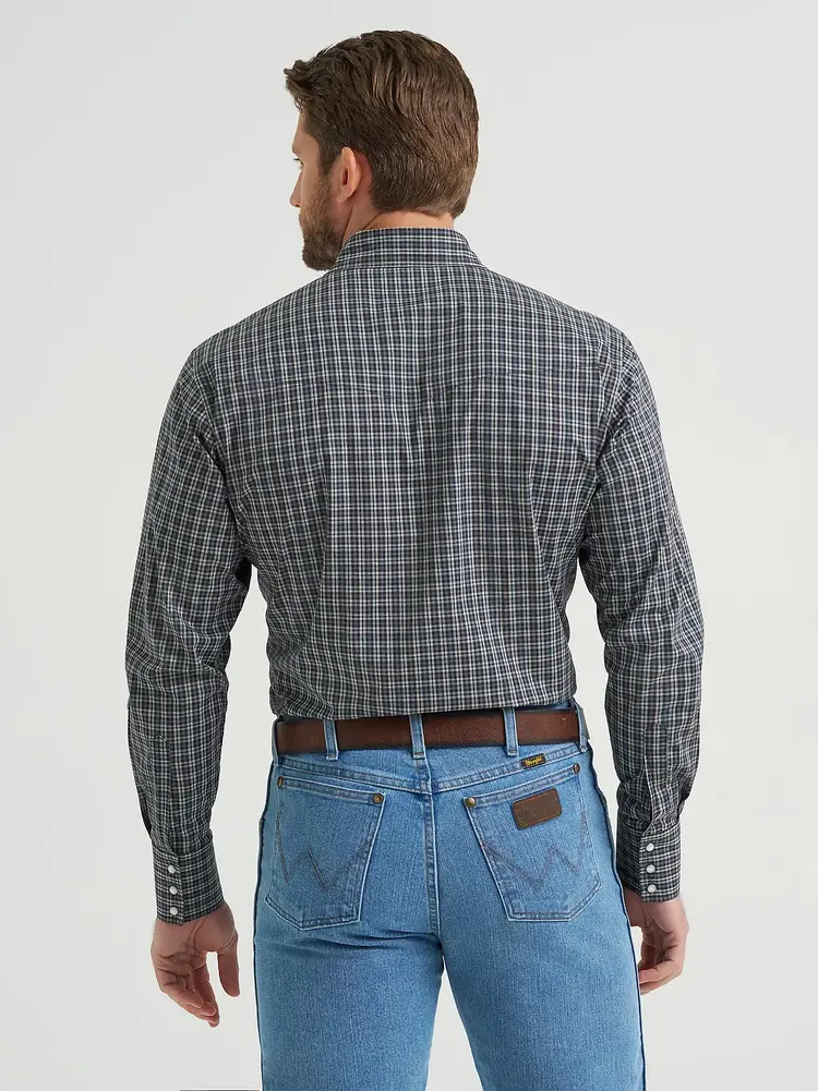 Wrangler Wrinkle Resist Plaid Snap Deep Grey
