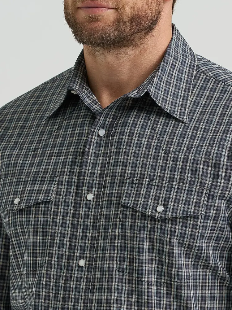 Wrangler Wrinkle Resist Plaid Snap Deep Grey
