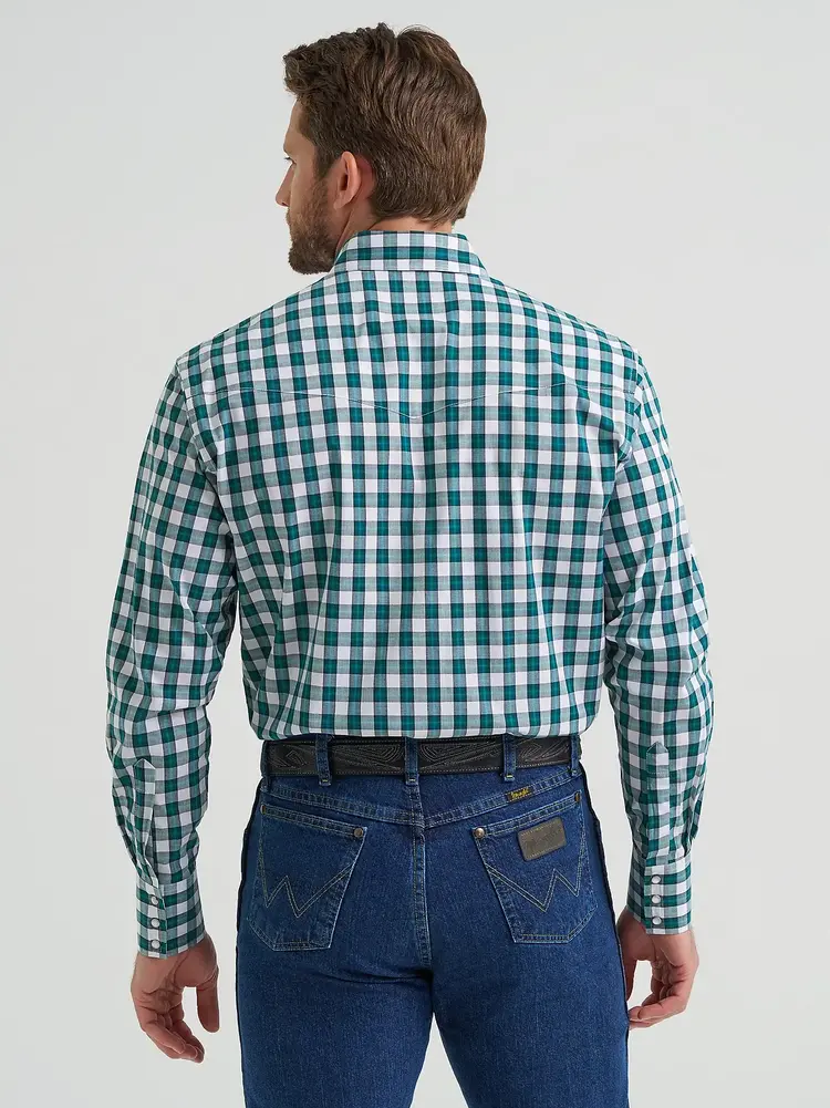 Wrangler Wrinkle Resist Plaid Snap Verdant Green
