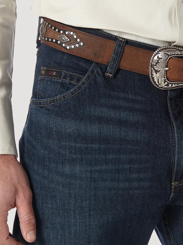 Wrangler 20X Competition Mid Rise Relaxed Jeans 33 x 38