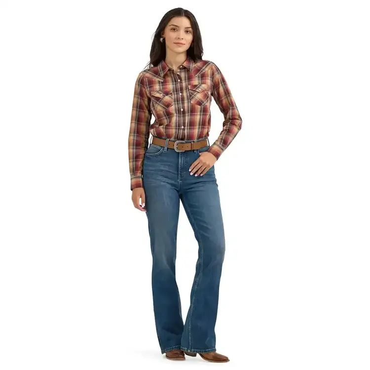 Wrangler Ultimate Riding Relaxed Skylar Stretch High Rise