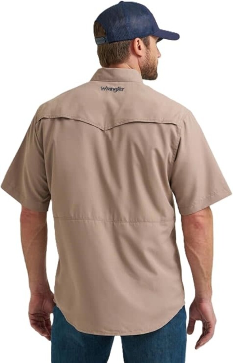 Wrangler Performance Snap Classic Fit Tan
