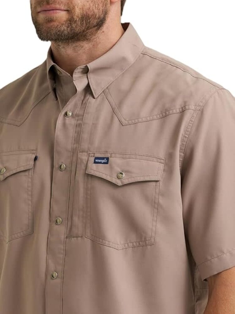Wrangler Performance Snap Classic Fit Tan