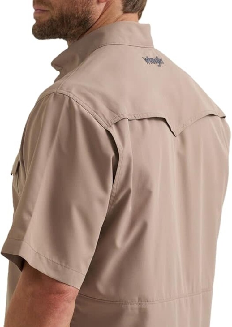 Wrangler Performance Snap Classic Fit Tan