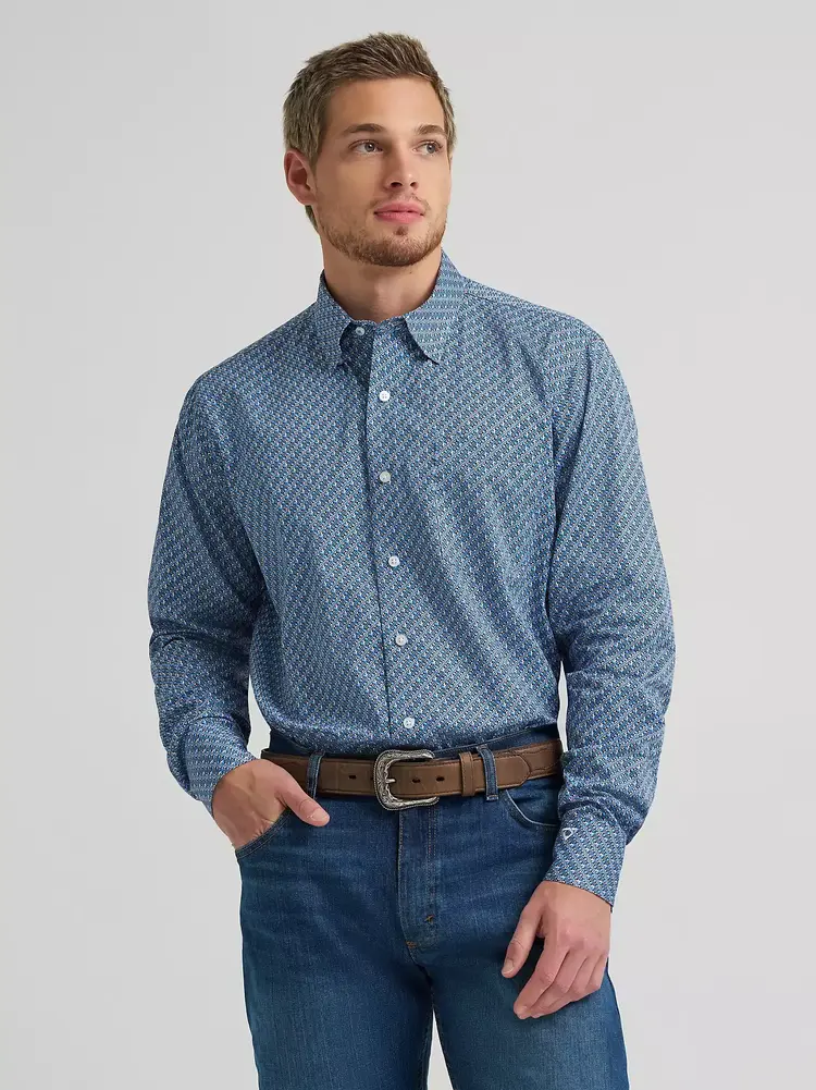 Wrangler Cody Johnson Button Down Blue Folds