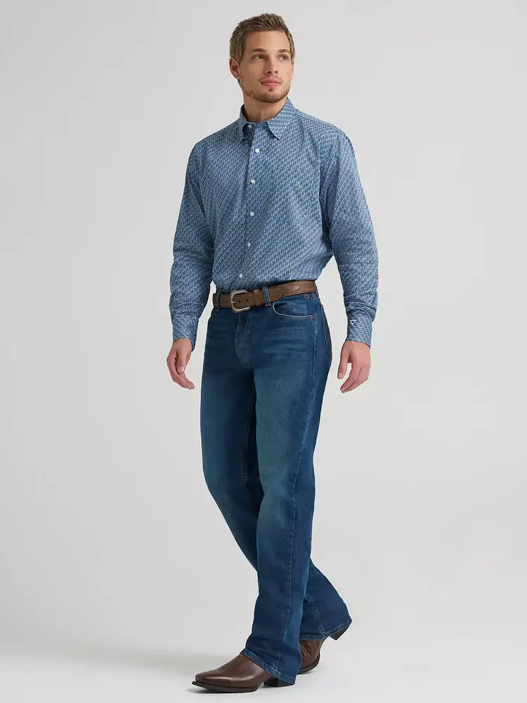 Wrangler Cody Johnson Button Down Blue Folds