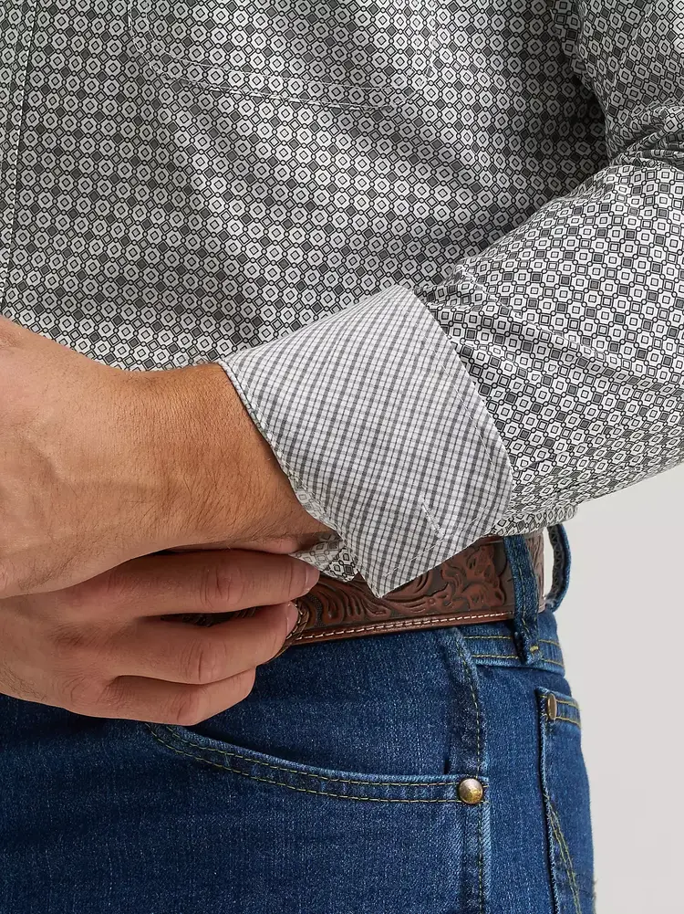 Wrangler George Strait Two Pocket Grey Circles