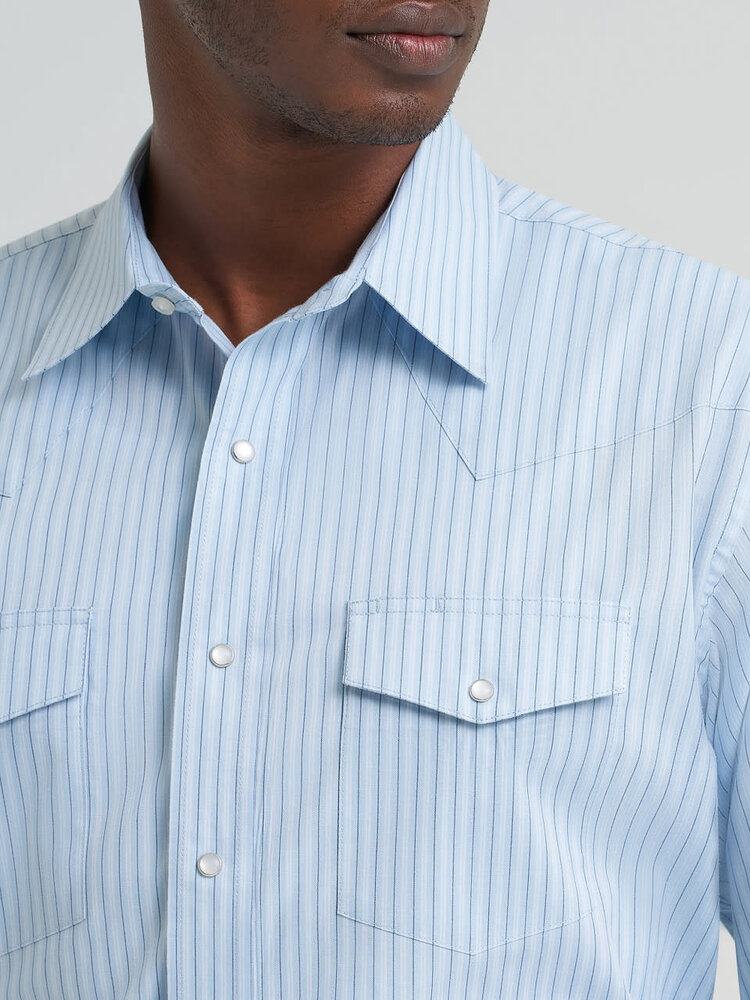 Wrangler Wrinkle Resist Baby Blue Stripe Snap
