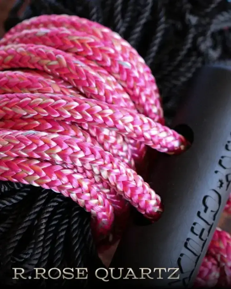 Hay Chix Half Bale Net 1 3/4" Redemption Rose Quartz