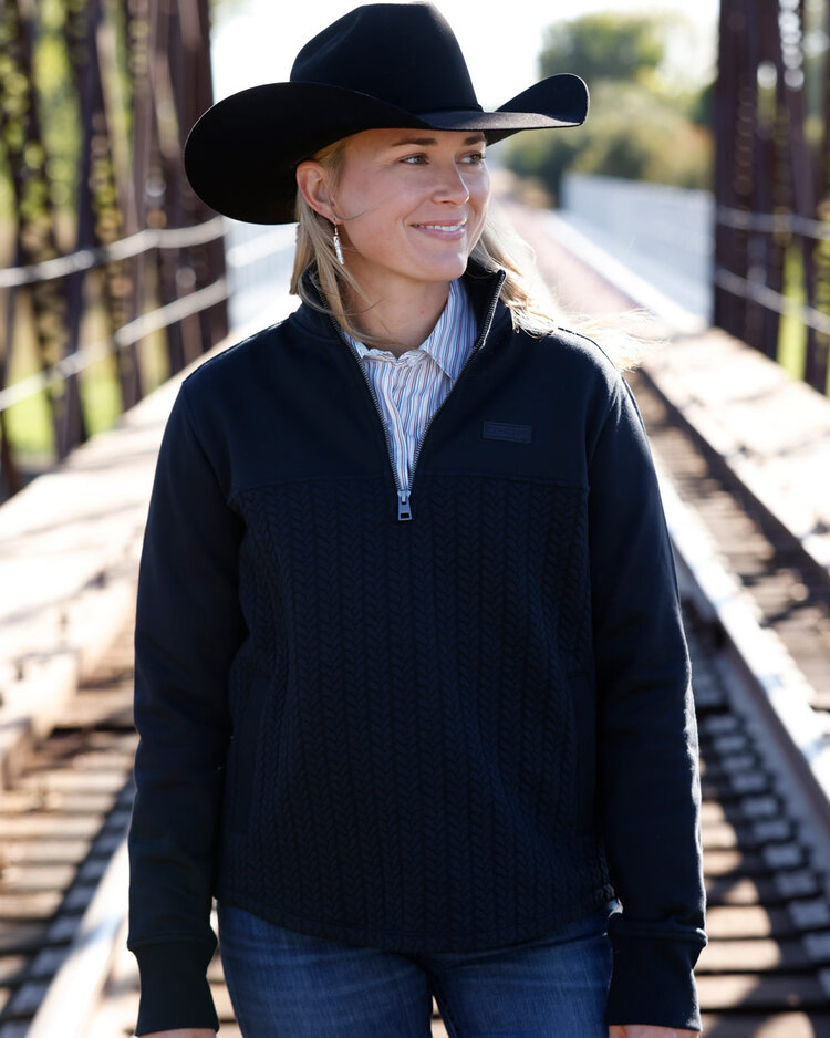Cinch 1/4 Zip Pullover Black