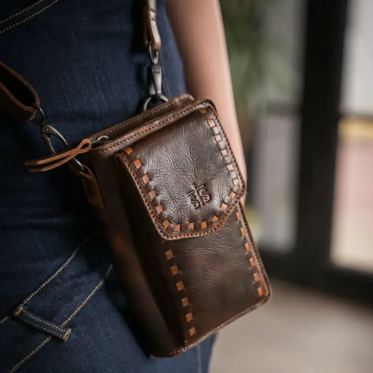 STS Ranchwear Bandera Chocolate Quickdraw Crossbody Wallet