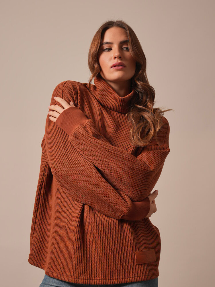 Kimes Ranch Maren Ribbed Sweatshirt Burnt Red