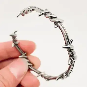 Steel Wire Knot Shaped Bangle