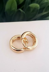 LDayDesigns Wide Ear Hug