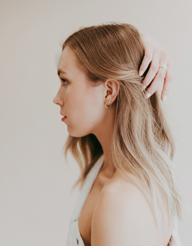 LDayDesigns Dots Ear Hug