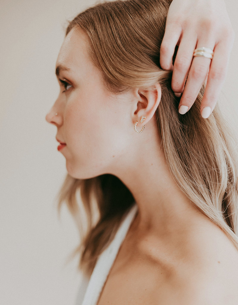 LDayDesigns Dots Ear Hug