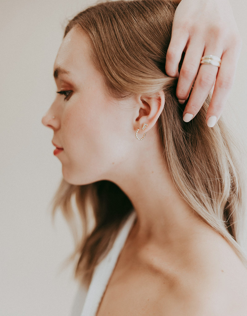 LDayDesigns Dots Ear Hug