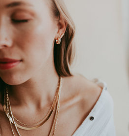 LDayDesigns Wide Ear Hug