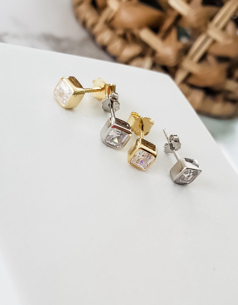 LUX Bezel Solitare Studs