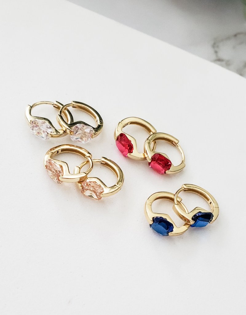 LUX Cushion Stone Hugs