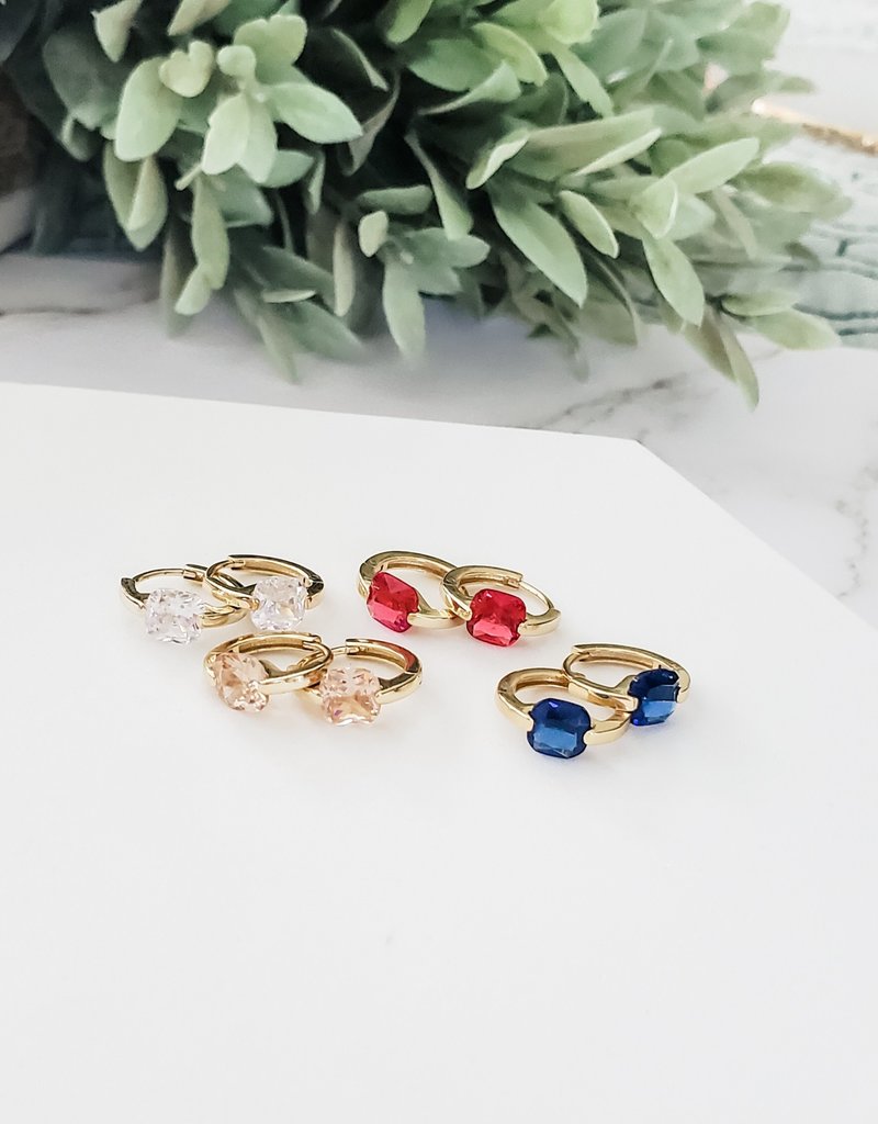 LUX Cushion Stone Hugs