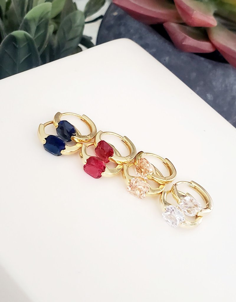 LUX Cushion Stone Hugs