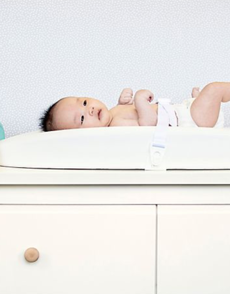 Hatch Hatch Grow Smart Changing Pad + Scale - White