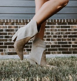 Dolce Vita Nestly Booties