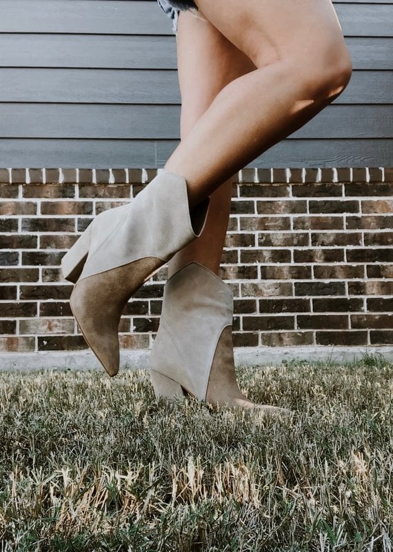 Dolce Vita Nestly Booties