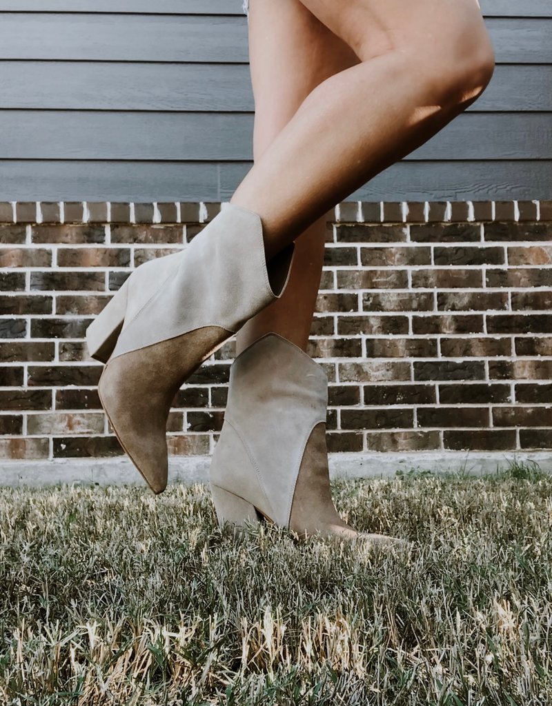 Dolce Vita Nestly Booties