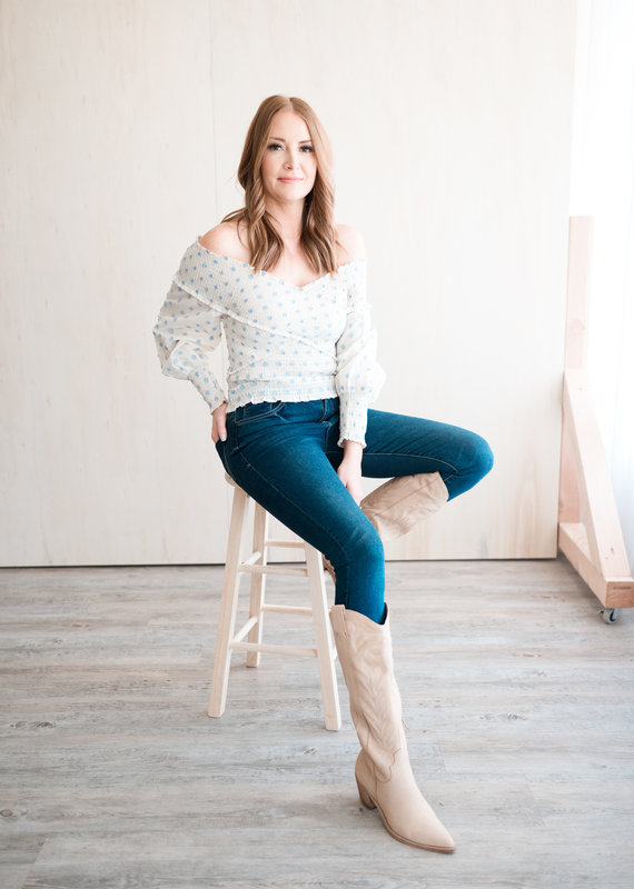 BB Dakota Girl Talk Top