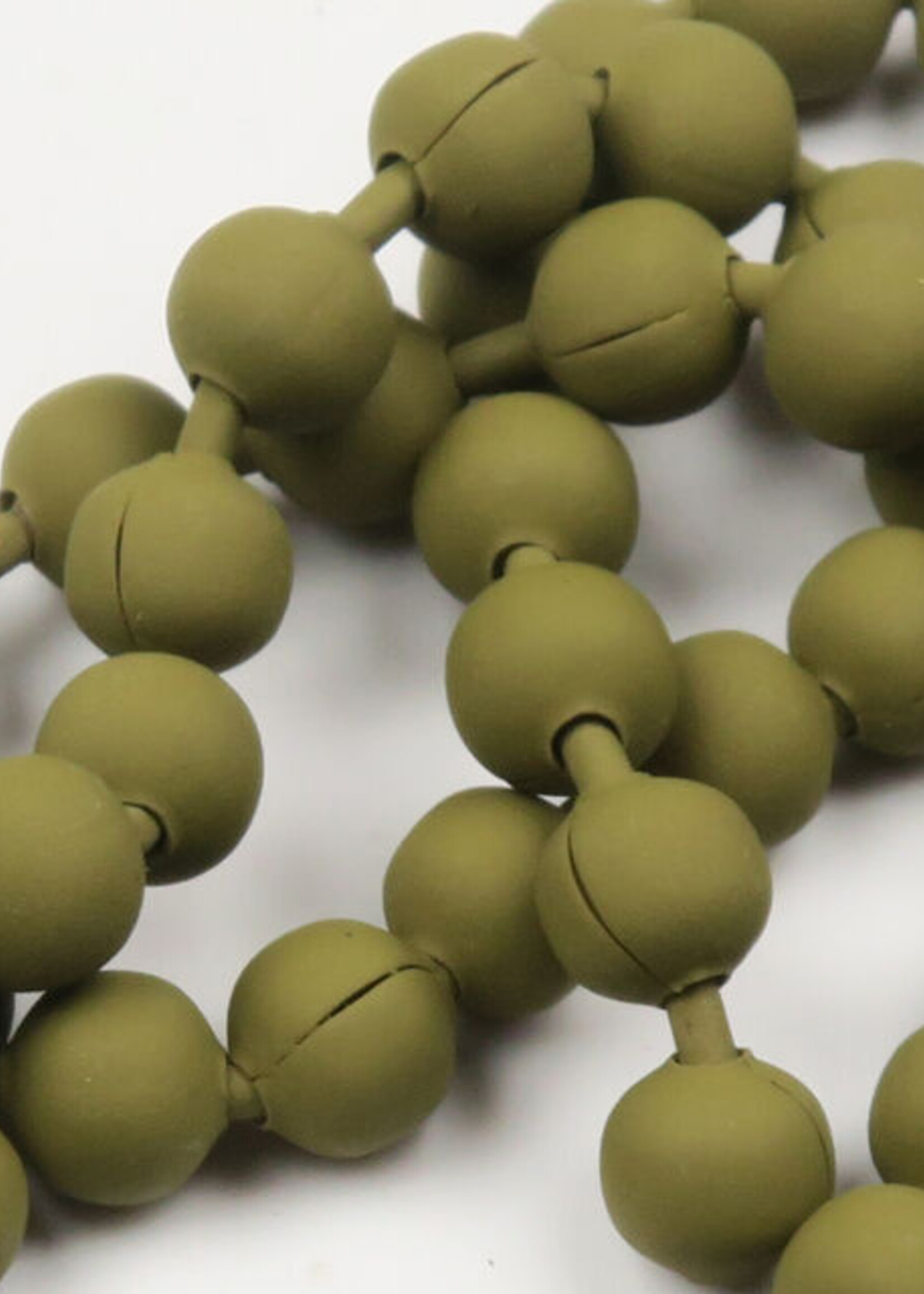 Hareline Dubbin Chicone's Stealth Chain Olive Brown Large