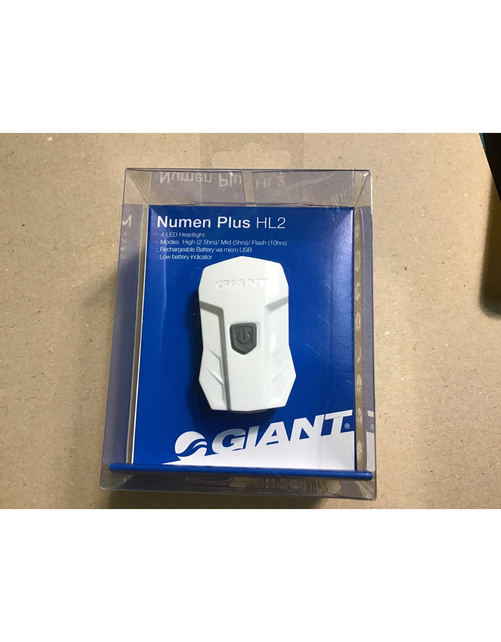 GIANT Giant NUMEN PLUS HL2 RECHARGEABLE 4 LED White