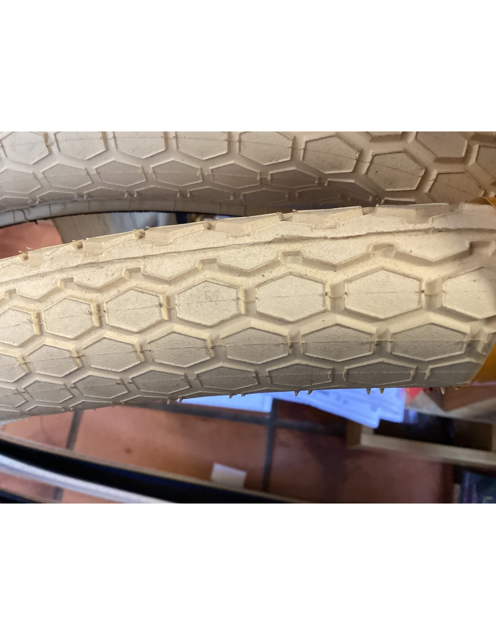 Continental Continental Retro Ride Cruiser Tire - 700 x 50, Clincher, Wire, Cream/Reflex, ProTection