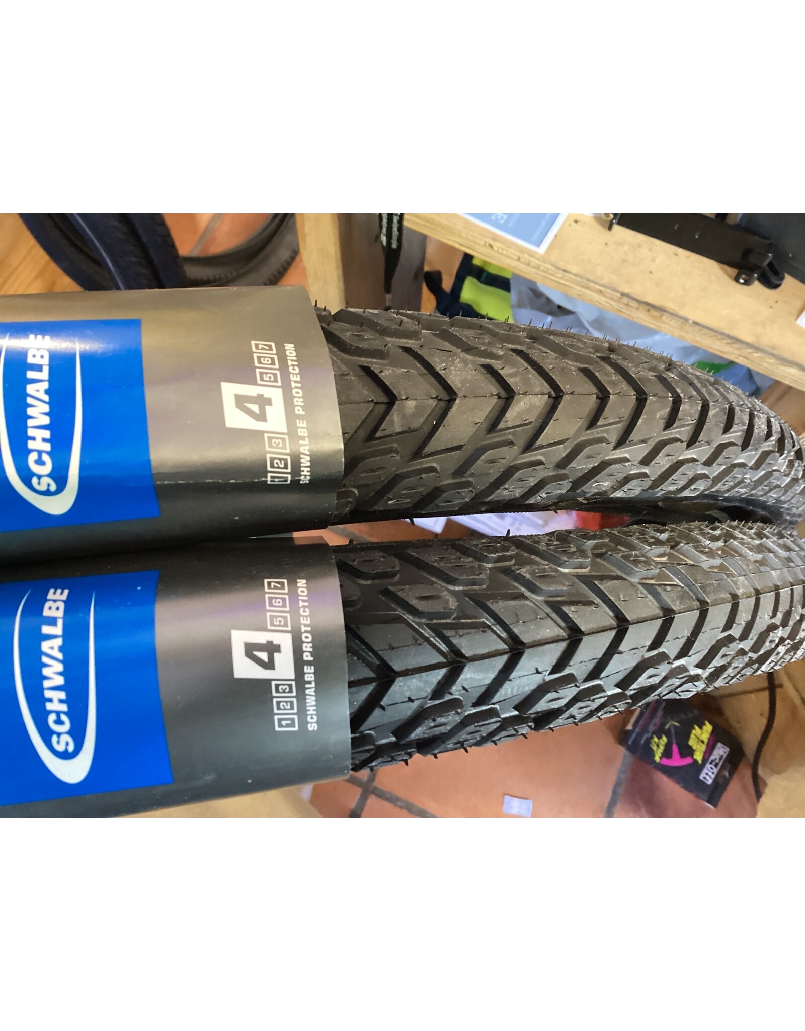 Schwalbe Schwalbe Marathon Mondial Tire - 700 x 50, Clincher, Wire, Black/Reflective, Performance Line, RaceGuard, Double Defense, Addix