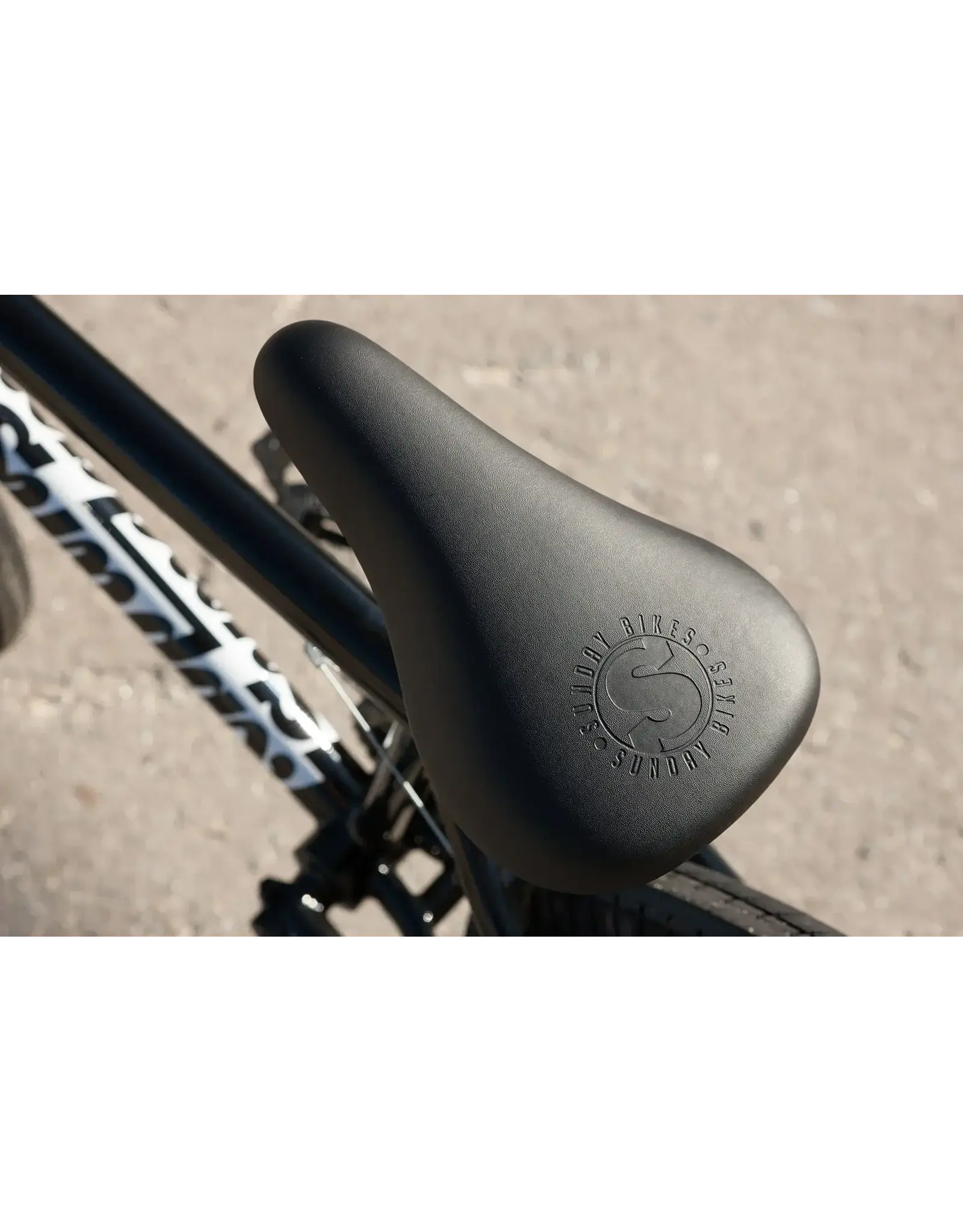 Sunday Bikes Sunday Primer 21” - Gloss Black