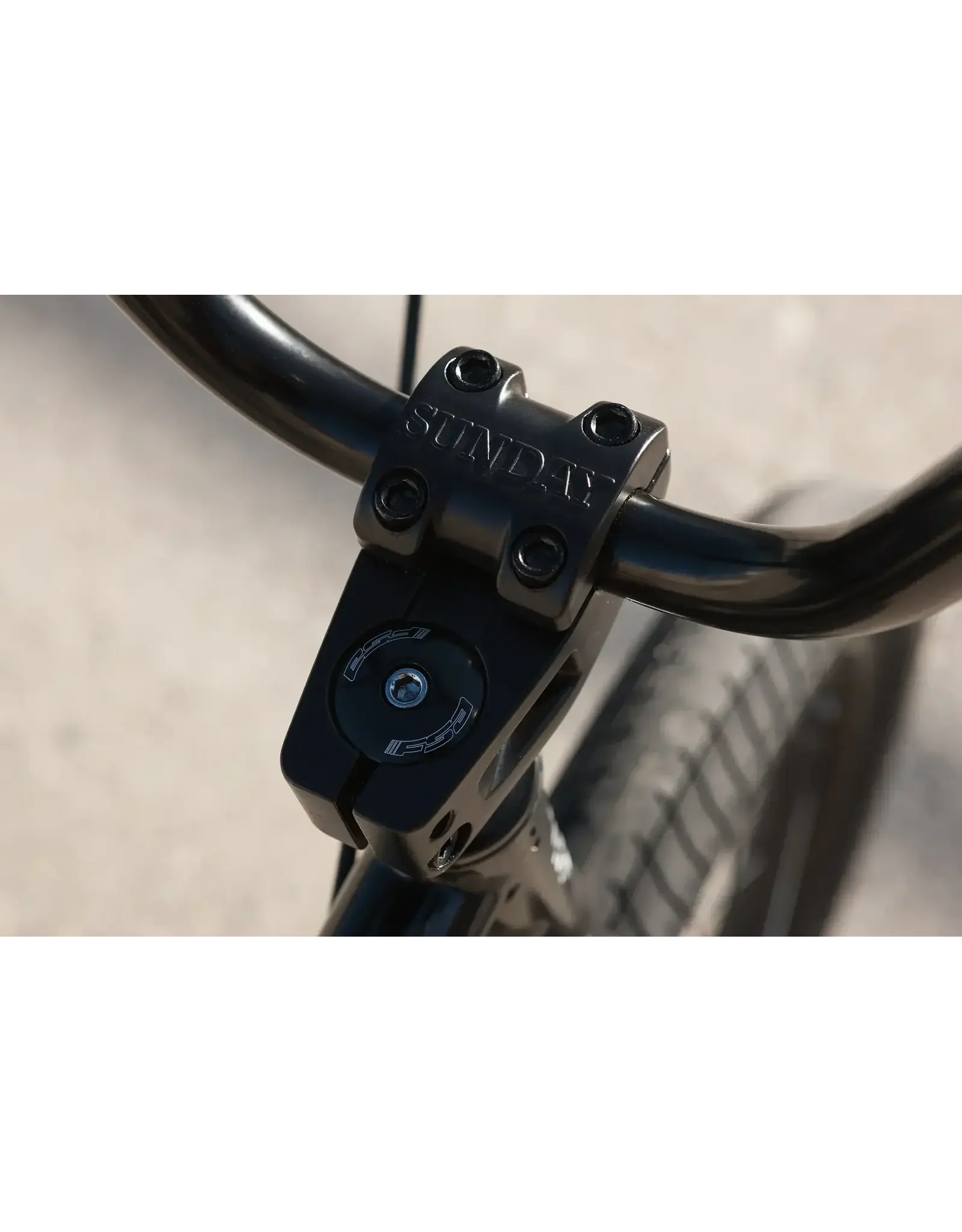 Sunday Bikes Sunday Primer 21” - Gloss Black