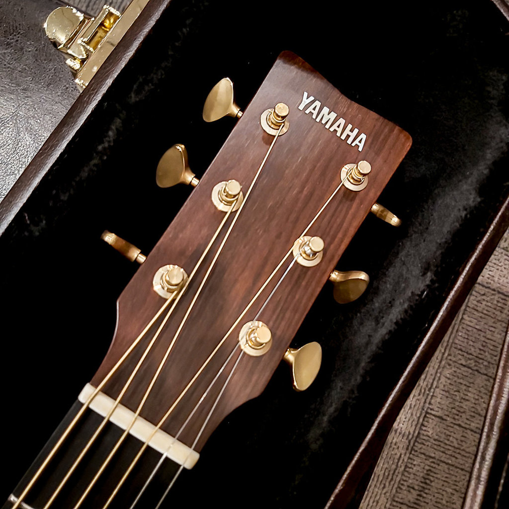 Yamaha Yamaha LL26AREII Acoustic Guitar