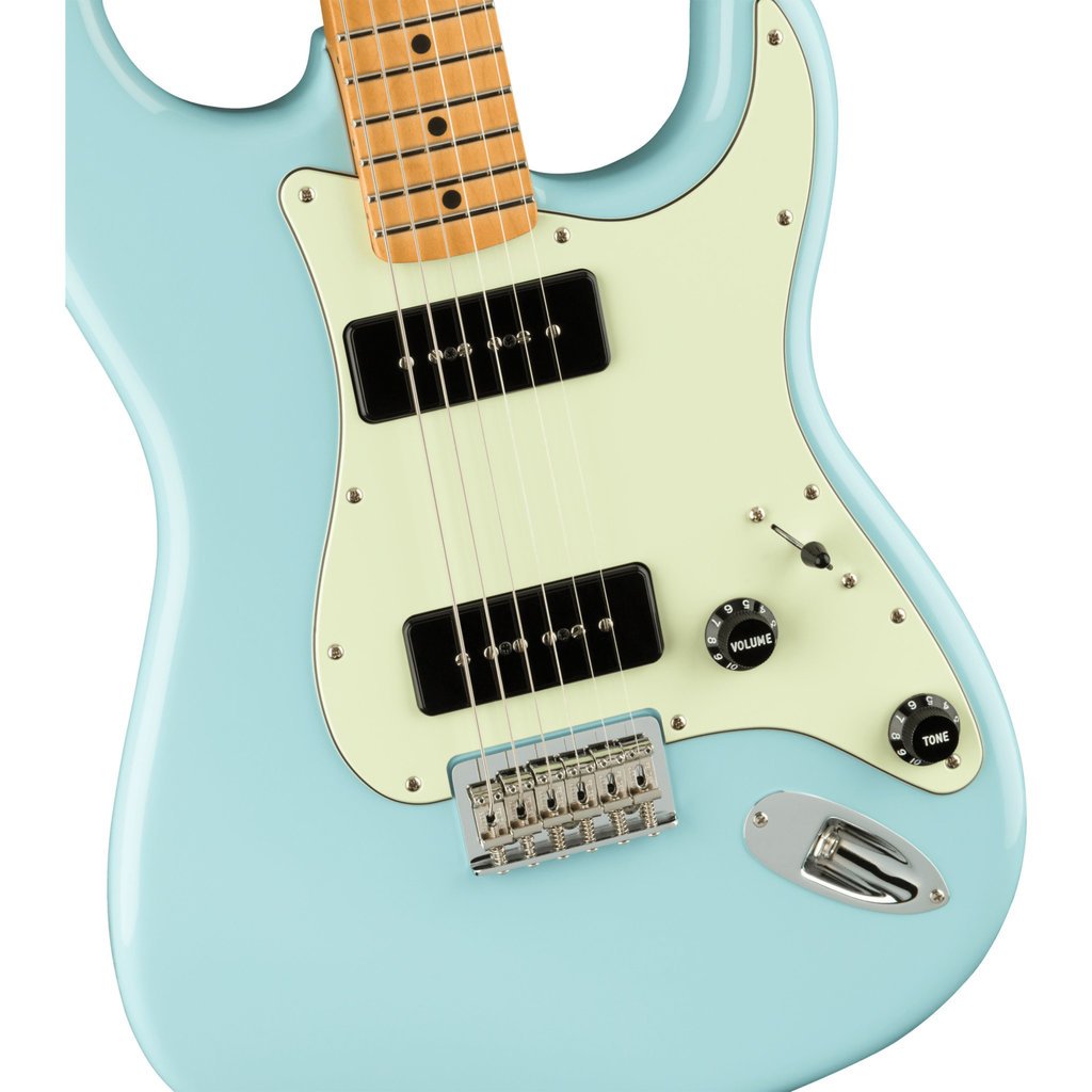 Fender Fender Noventa Stratocaster Guitar - Daphne Blue