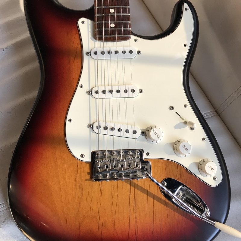 Fender Consignment Fender HIGHWAY ONE STRATOCASTER 2009 US 3TS