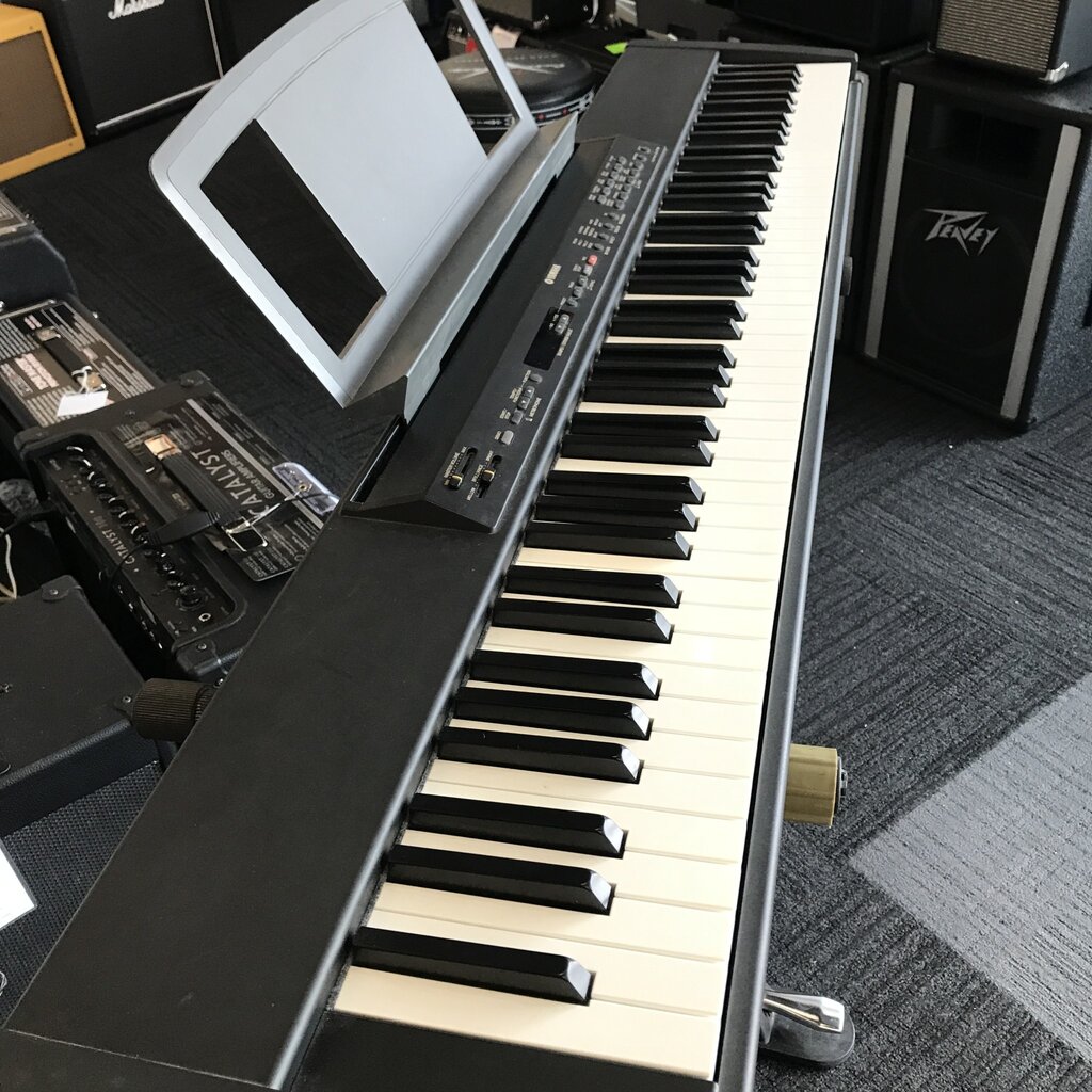 Yamaha Consignment/Used Yamaha P80 Digital Piano with Stand